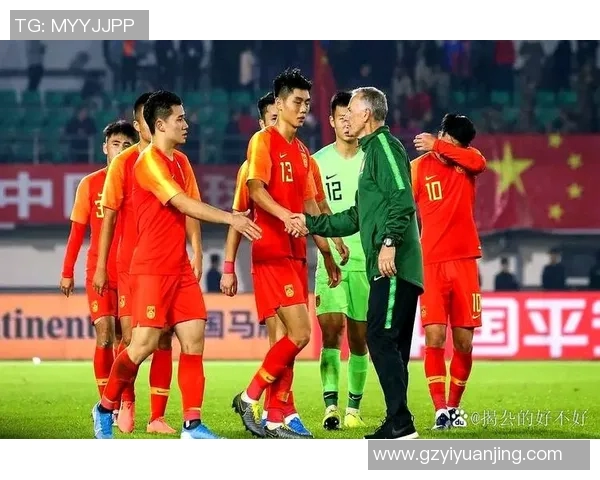 足球明星与教练激烈冲突背后的真相与影响分析 足球明星与教练激烈冲突背后的真相与影响分析