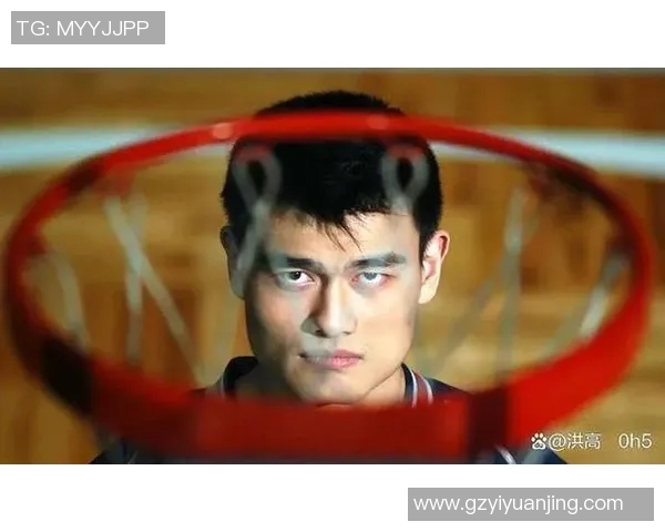 足球明星姚明头像图片展示与分析，揭示其在体育界的独特魅力与影响力