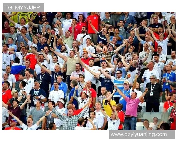 足球明星们送上新年祝福视频精彩纷呈喜庆氛围浓厚让我们一起迎接美好新年